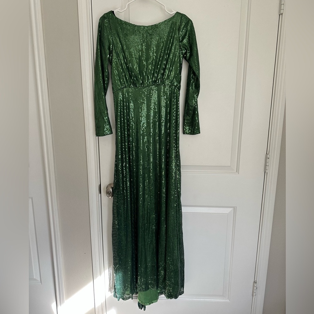 Elegant Green Sequin gown